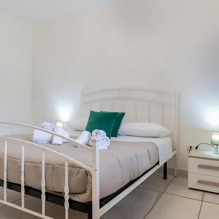 I Tre Trulli Bed & Breakfast 2*